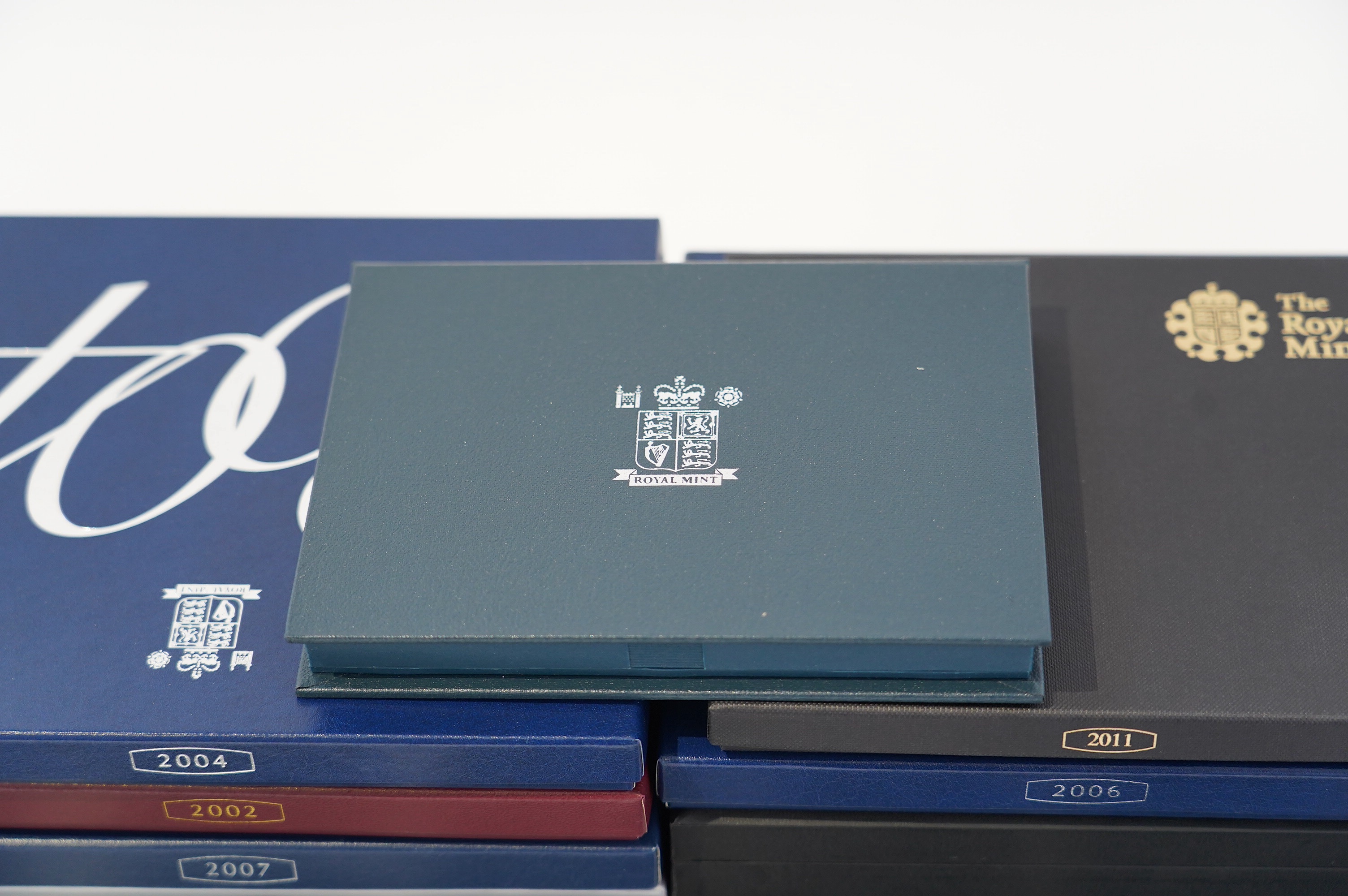 British proof coin year sets, Elizabeth II, sixteen cased sets covering the years 1996-2004, 2006-2008 and 2010-2013, each in case of issue with certificate